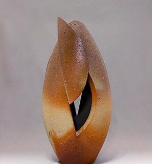 越前焼　陶杉窯　工房歩　中村豊　酒盃　盃　杯　酒器　ぐい呑　共箱　共布 越前焼 陶杉窯 工房歩 中村豊 酒盃 盃 杯 酒器 ぐい呑 共箱 共布